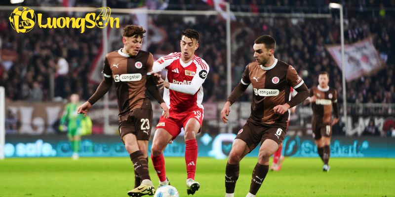 Soi Kèo St. Pauli vs Union Berlin Ngày 23/11/2025 Lúc 23h30 3 Lực lượng, lối chơi của St. Pauli vs Union Berlin